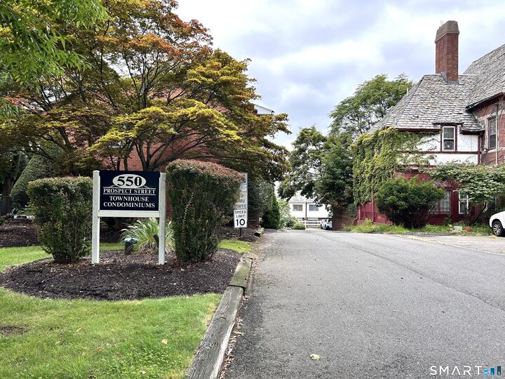 Property Photo: 550 Prospect Street 20 CT 06511