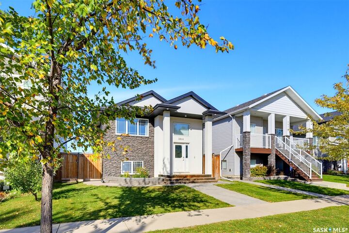 Photo de la propriété:  3814 33rd Street W  SK S7R 0M1 