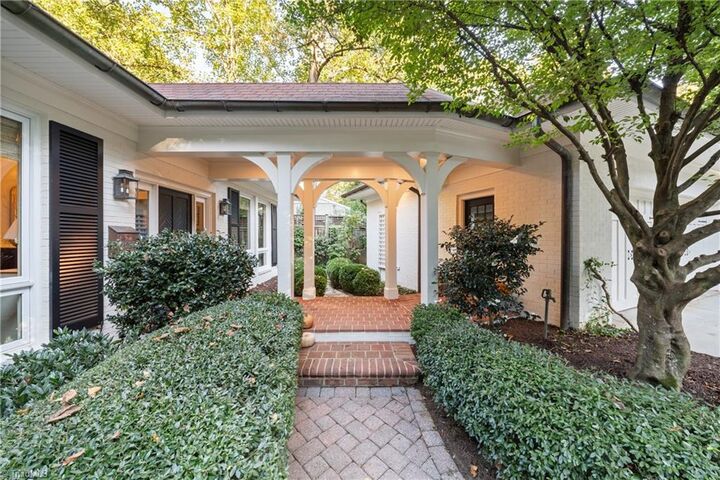 Property Photo: 2527 Woodbine Road NC 27104