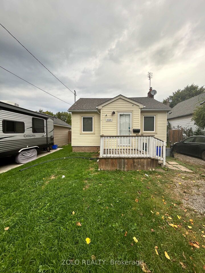 Property Photo:  6325 Murray Street Upper  ON L2G 2K8 