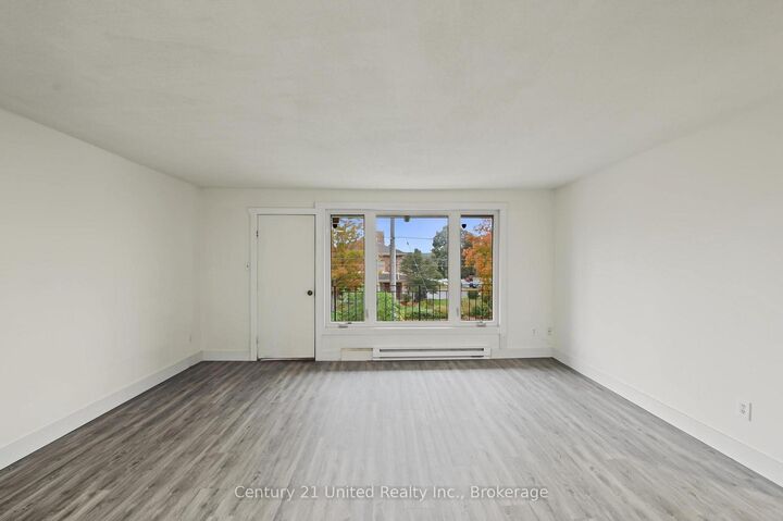 Property Photo:  198 Aylmer Street N  ON K9J 3K1 