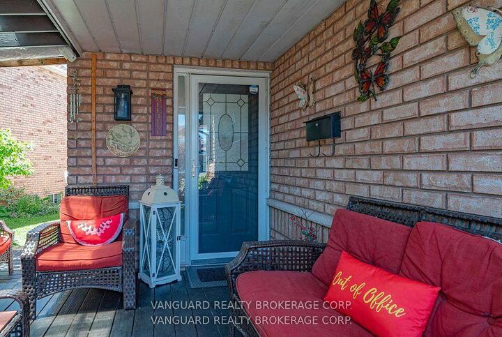 Property Photo:  111 Grapevine Road  ON L7E 2M6 