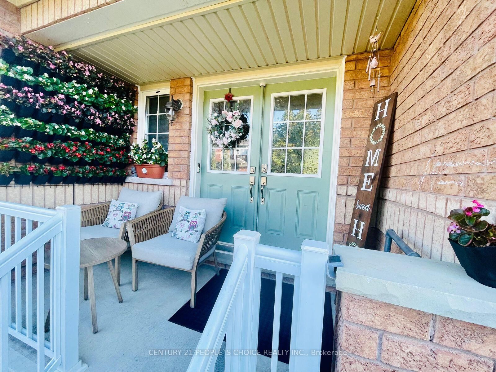 Property Photo: 98 Niagara Trail ON L7G 0A8