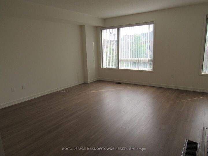 Property Photo:  3129 Ernest Appelbe Boulevard  ON L6H 0N8 