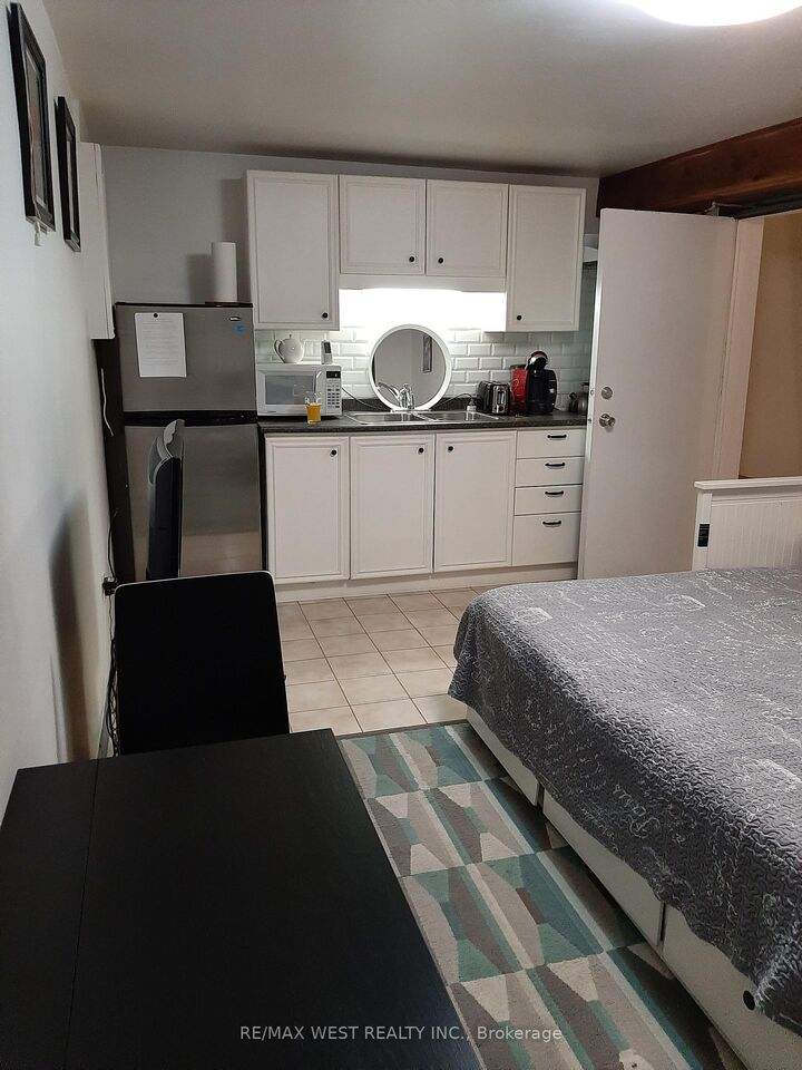 Property Photo:  34 Penhurst Avenue B1  ON M8Y 3A9 