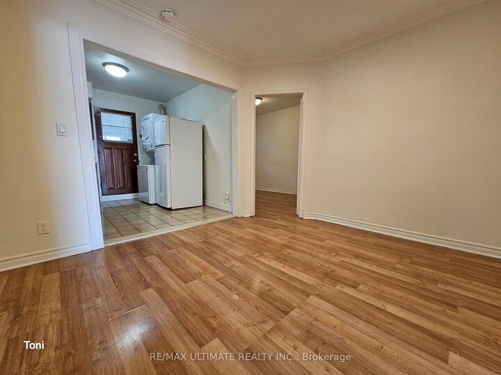Property Photo:  568 Rogers Road 2nd Floor  ON M6M 1B6 