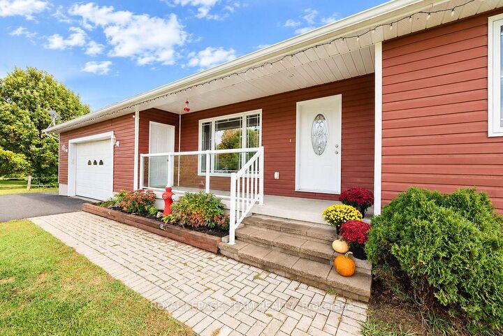 Property Photo:  1414 Goshen Road  ON K7V 3Z4 
