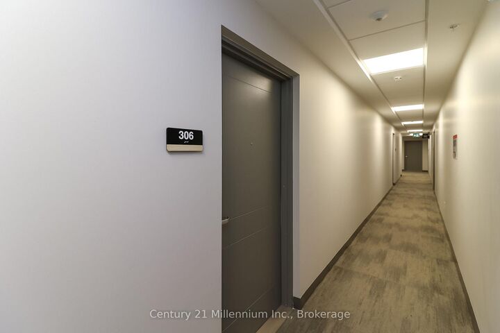 Property Photo:  4 Kimberly Lane 306  ON L9Y 5T6 