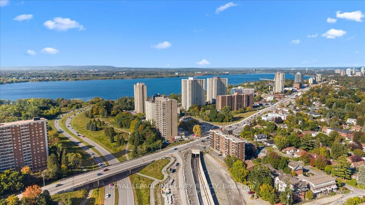 Property Photo:  1190 Richmond Road 703  ON K2B 8J3 