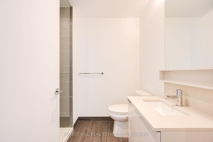 Property Photo:  5 Buttermill Avenue 1506  ON L4K 0J5 