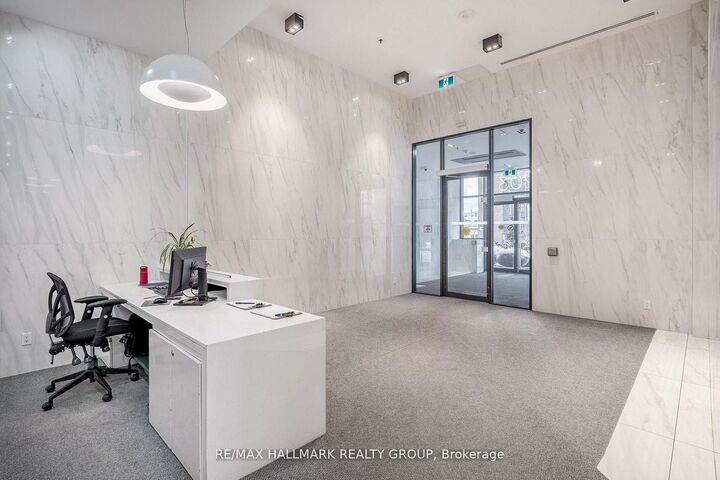 Property Photo:  203 Catherine Street W 710  ON K2P 1J5 