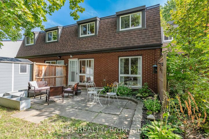 Property Photo:  2080 Ogilvie Road 7J  ON K1J 7N8 