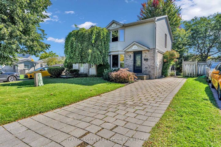 Property Photo: 26 Daybreak Drive ON N5V 4V7