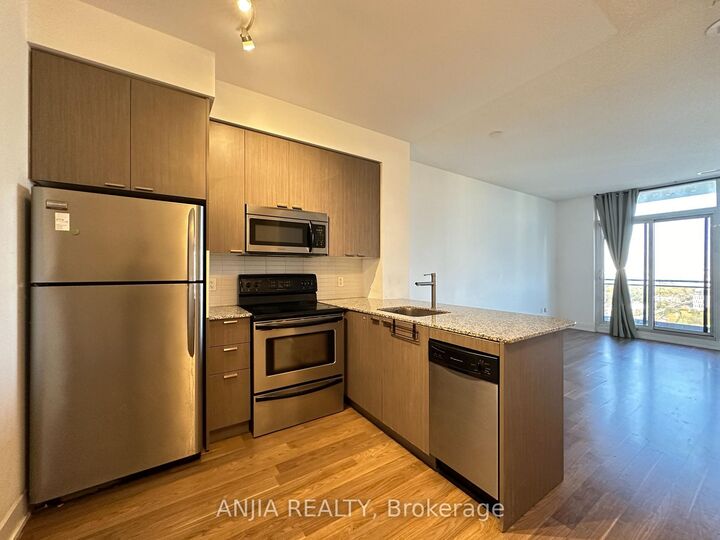 Property Photo:  23 Sheppard Avenue E 2406  ON M2N 0C8 