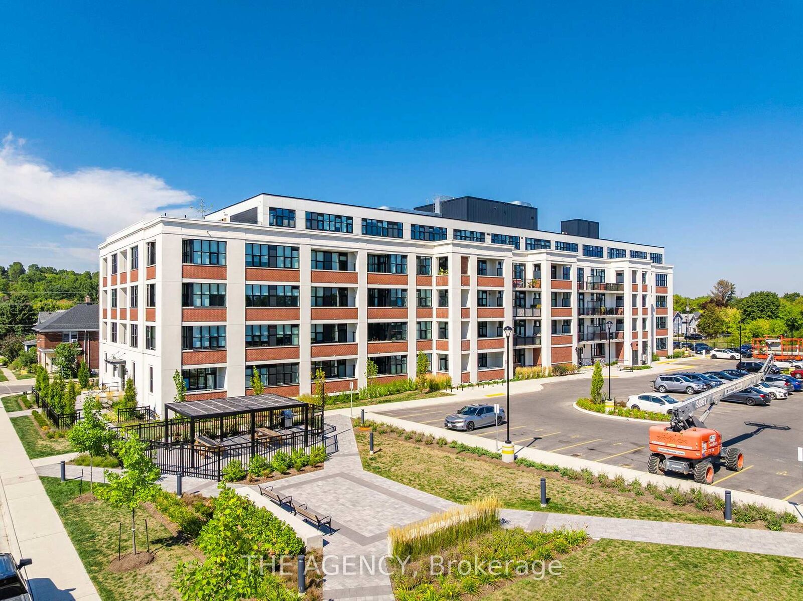 Property Photo:  120 Huron Street 320  ON N1E 0T8 