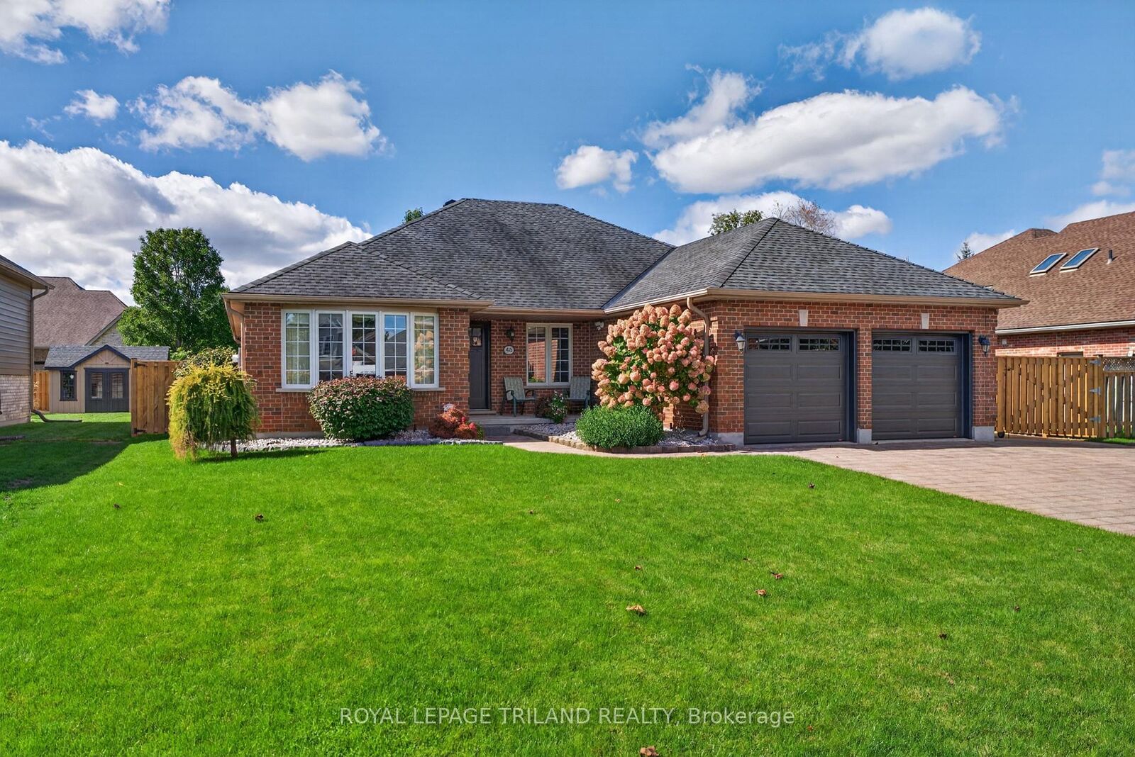 Property Photo:  45 Parkview Drive  ON N0L 1G2 