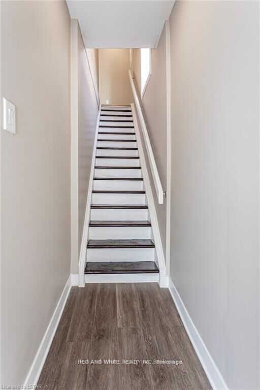 Property Photo: 279 William Street 2 Upper ON N6B 3C2