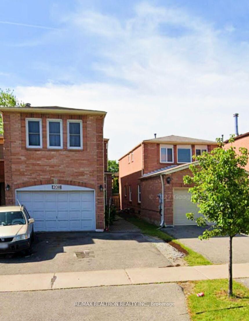 Property Photo:  208 Roxanne Crescent Lower  ON M1V 4G3 