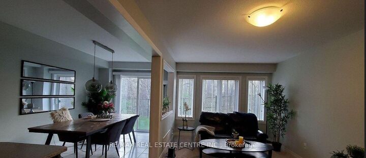 Property Photo:  570 Linden Drive 27  ON N3H 0C9 
