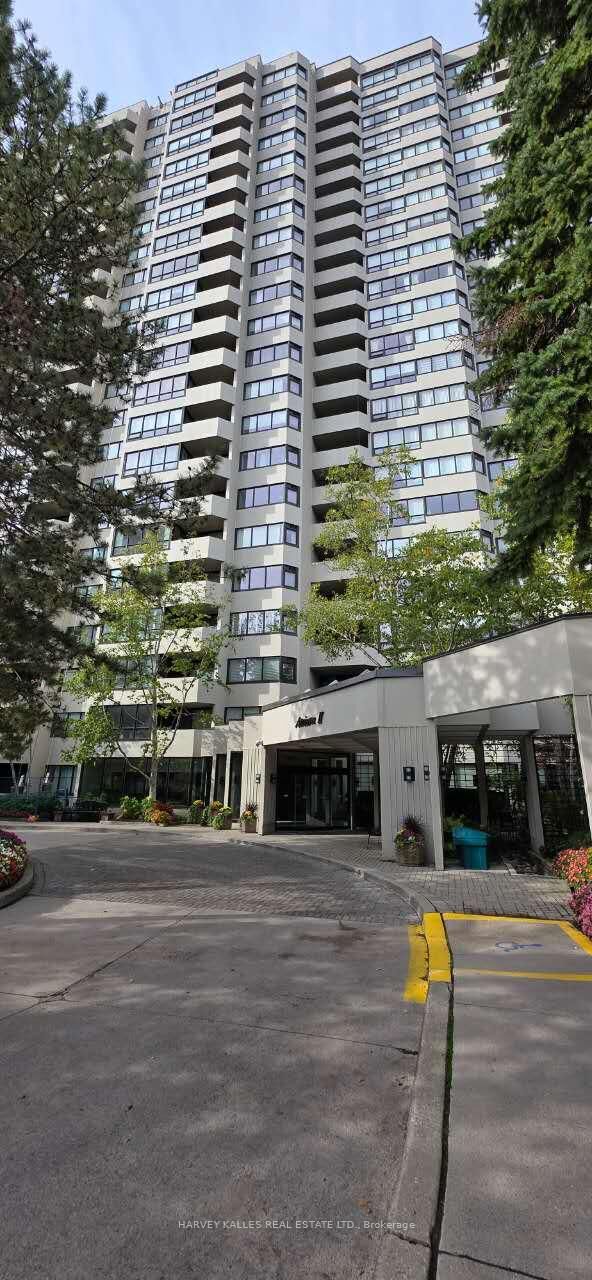 Property Photo:  65 Spring Garden Avenue 2003  ON M2N 6H9 