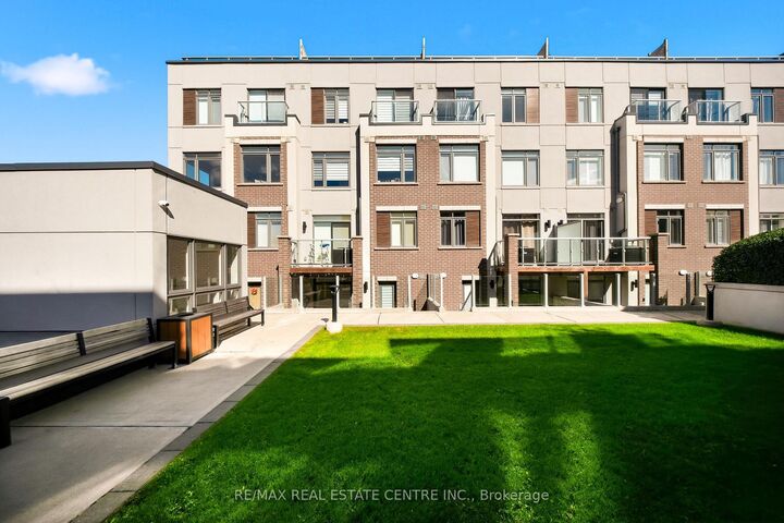 Property Photo:  3078 Sixth Line 117  ON L6M 1P8 