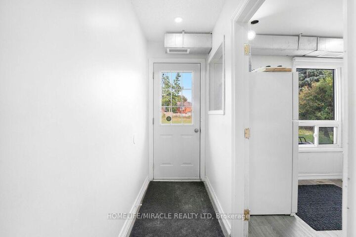 Property Photo:  2037 Simcoe Street N Basement  ON L1G 0C7 