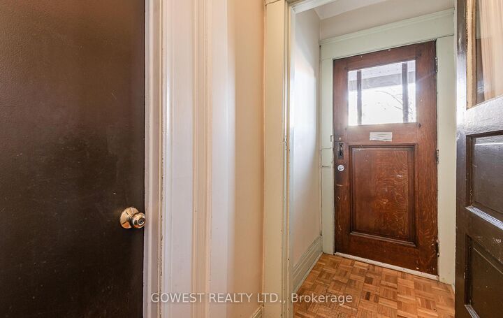 Property Photo:  11 Kenneth Avenue  ON M6P 1J1 