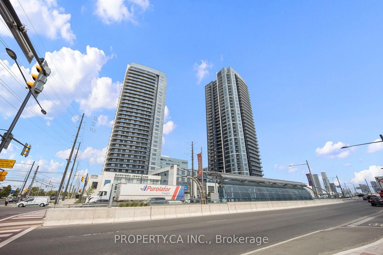 Property Photo:  3700 Highway 7 N/A 2201  ON L4L 0G8 