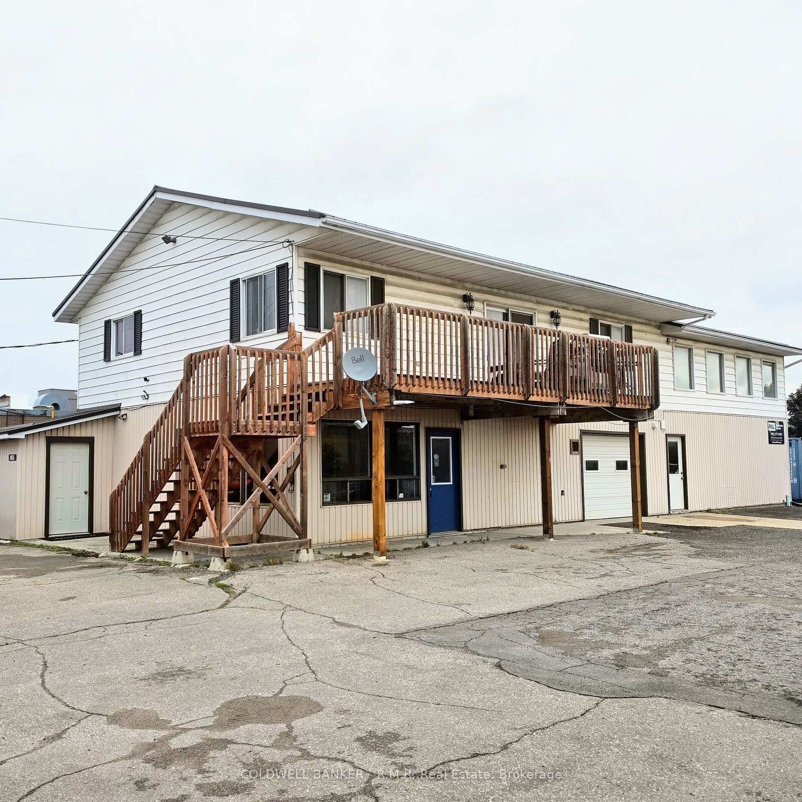 Property Photo:  1024 Division Street 2  ON K9A 5Y5 