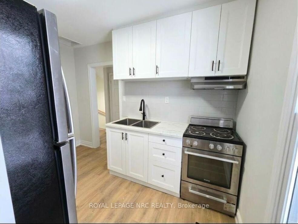 Property Photo: 129 Durham Street Unit 2 ON L3K 1E1