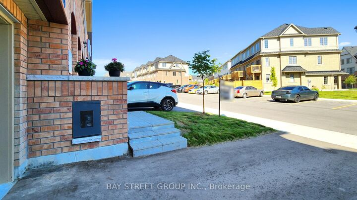 Property Photo: 2695 Magdalen Path ON L1L 0R6