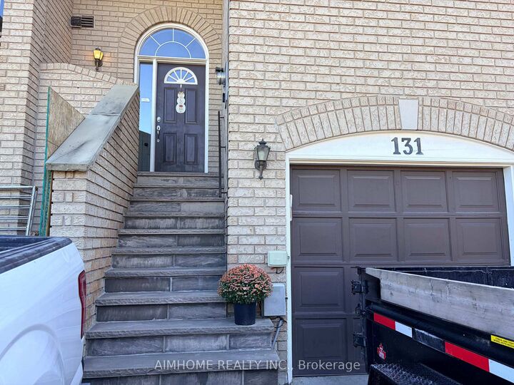 Property Photo:  131 Bridlepath Street  ON L4S 1R9 