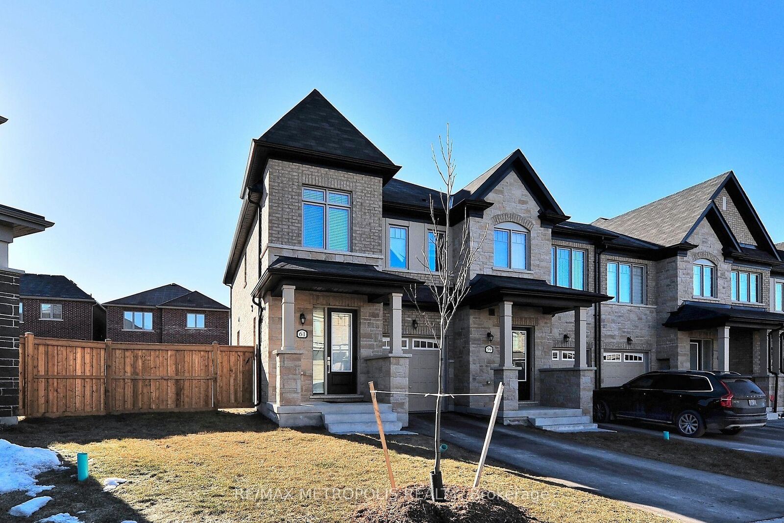Property Photo:  61 Seedling Crescent  ON L4A 4V5 