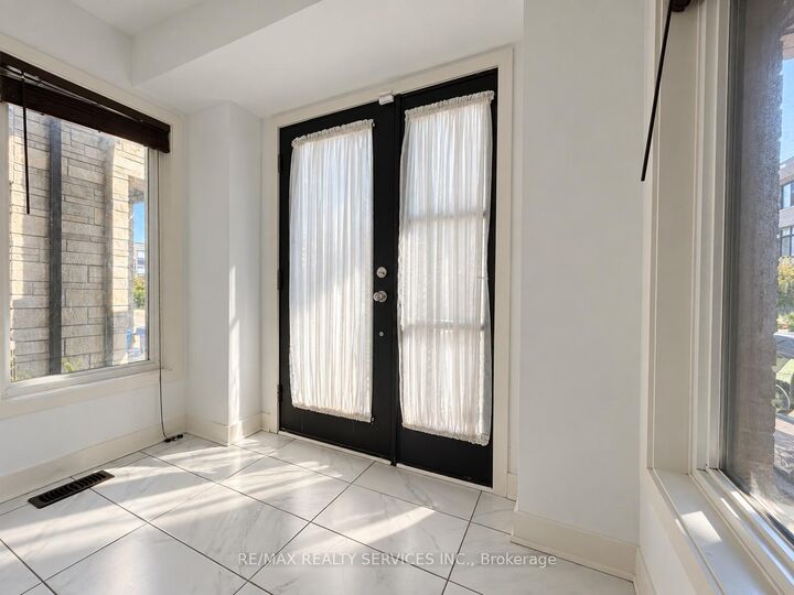 Property Photo: 58 Pageant Avenue ON L4H 4R3