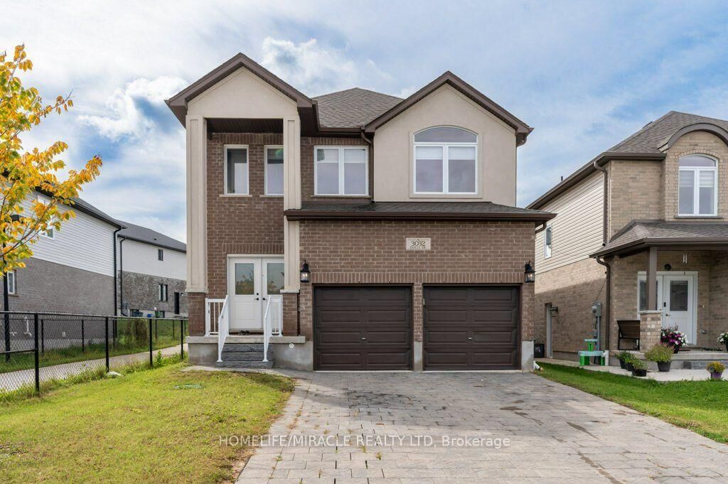 Property Photo:  3032 Doyle Drive  ON N6M 0G8 