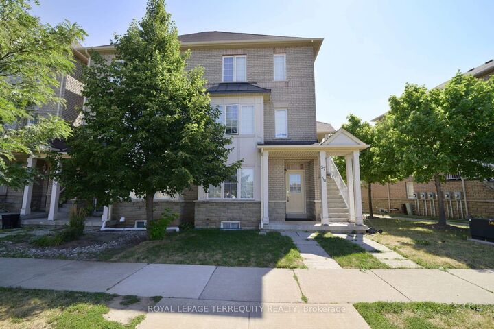 Property Photo: 1489 Heritage Way 56 ON L6M 4M7