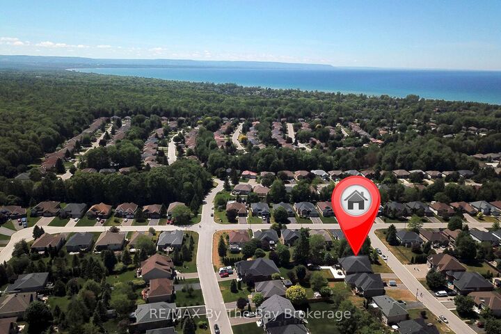 Property Photo:  43 Fawndale Crescent  ON L9Z 2N2 