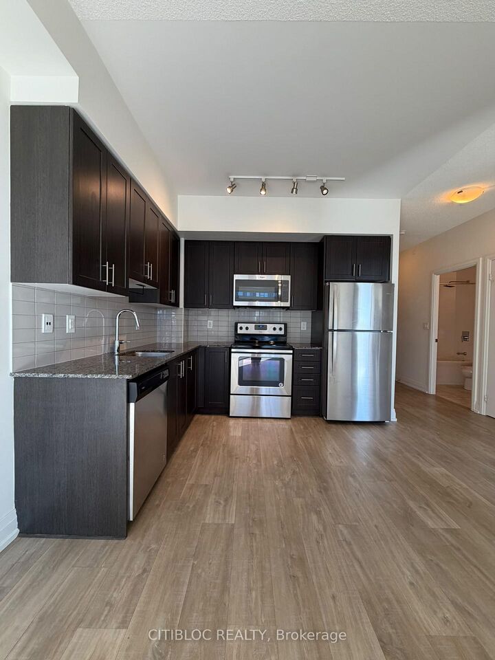 Property Photo:  3600 Highway 7 N/A W 505  ON L4H 1A6 