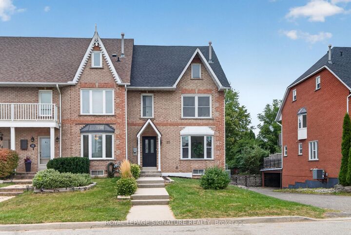 Property Photo:  20 Sunvale Place  ON L8E 4Z7 