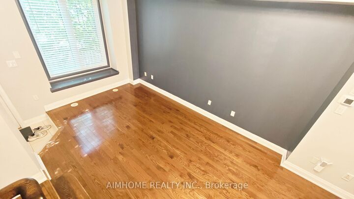 Property Photo:  40 Raffeix Lane  ON M5A 0G5 