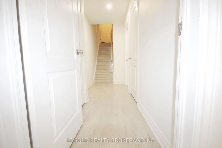 Property Photo:  7 Pear Blossom Way Bsmt  ON L9N 0T3 