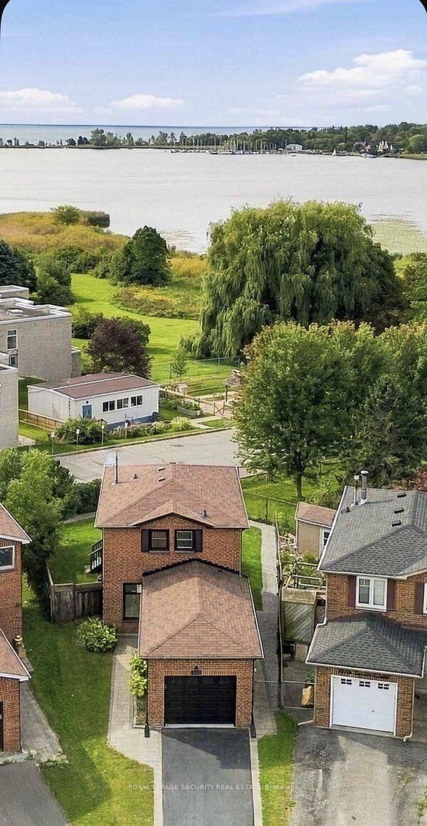 Property Photo:  1177 Tanzer Court  ON L1W 3S7 