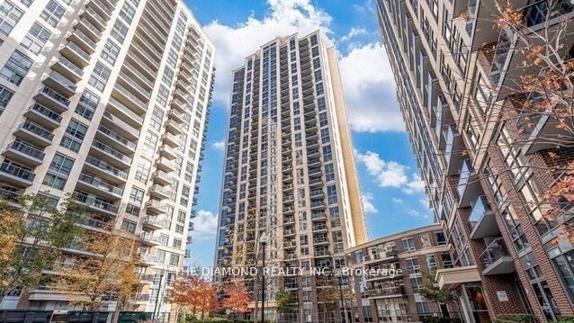 Property Photo:  3 Michael Power Place 308  ON M9A 0A2 