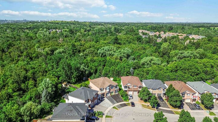 Property Photo:  228 Shadow Place  ON L1V 7H6 