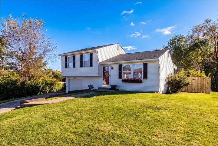 Property Photo: 3098 Countryside Drive PA 15101