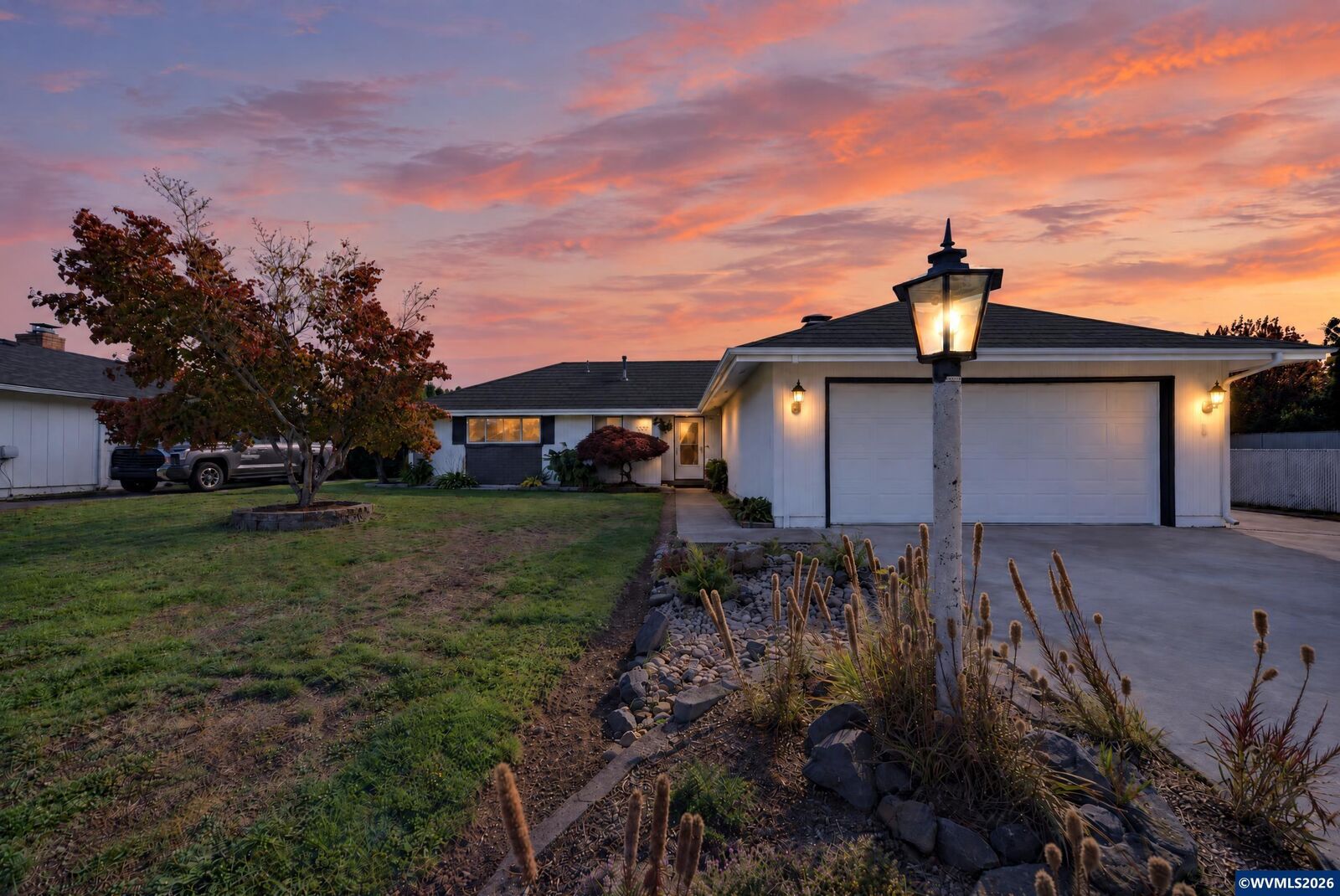 Property Photo:  1380 Westwood Dr  OR 97383 