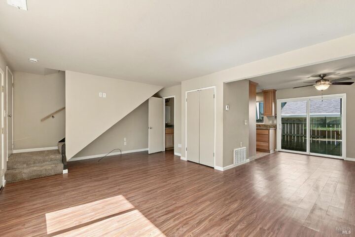 Property Photo: 377 Wall Place CA 95401