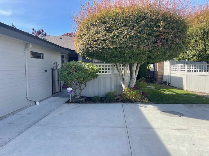 Property Photo: 14217 18A Avenue 2 BC V4A 7N8