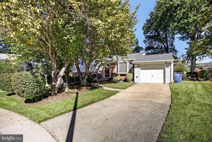 Property Photo:  13708 Pitkin Court  VA 20151 