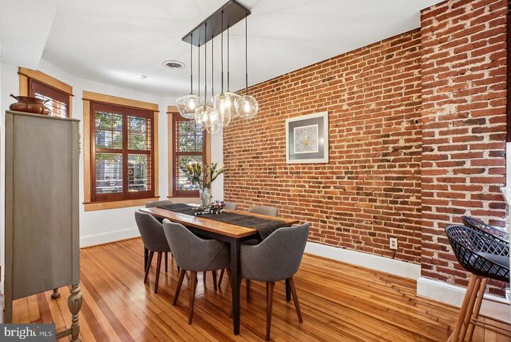 Property Photo:  511 7th Street NE  DC 20002 